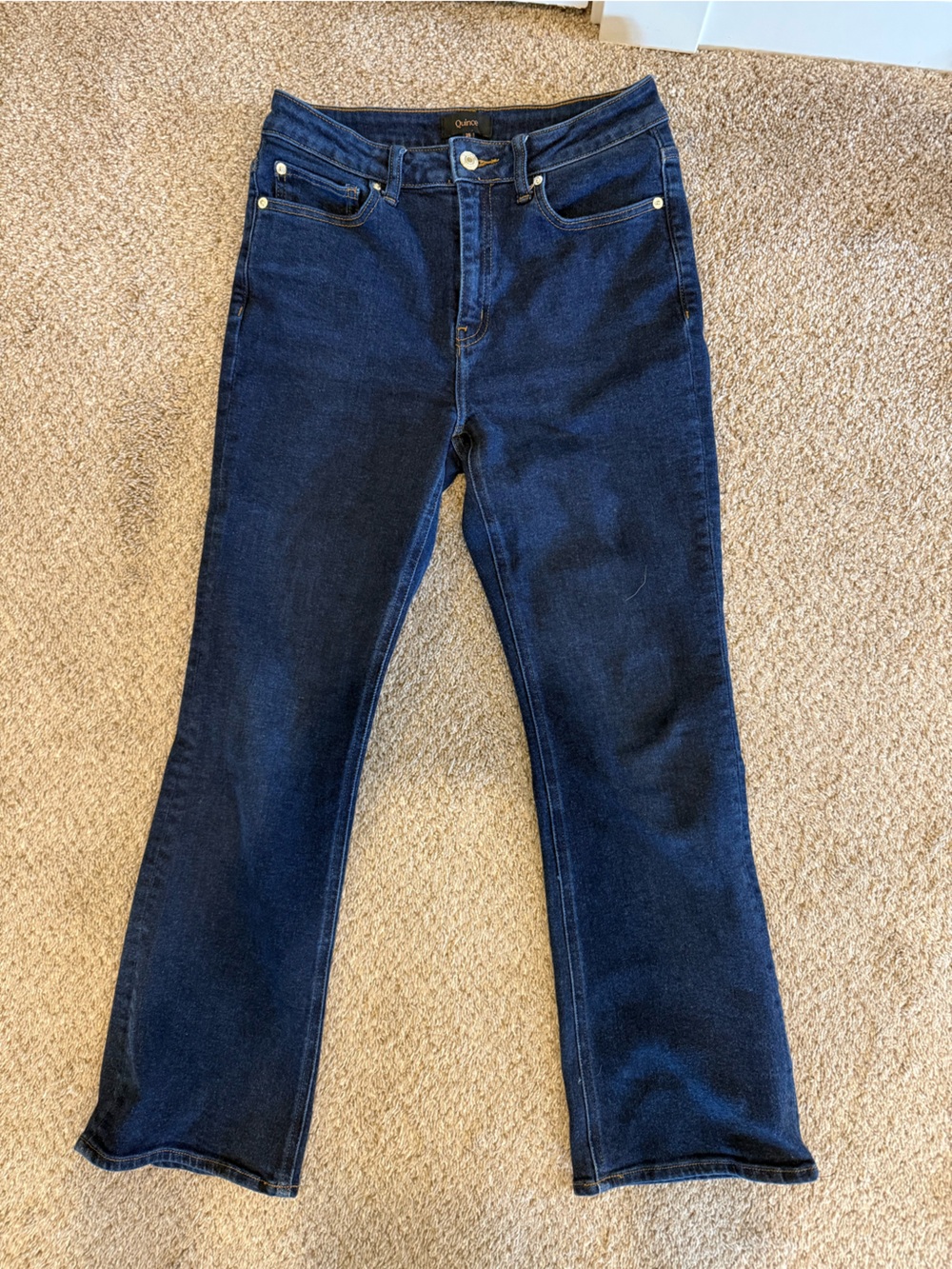 Quince Women’s Bella Dark Blue Straight-Leg Jeans. Size 28 waist and 28 length.